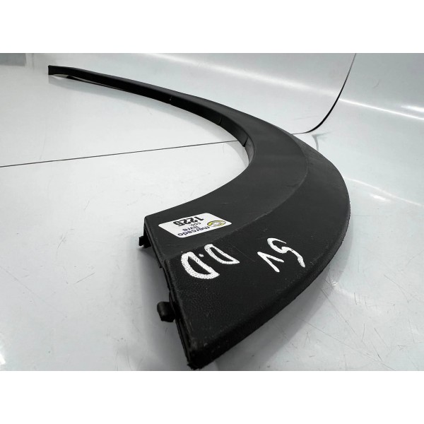 Moldura Paralama Dian. Dir. Volkswagen Saveiro 2017 A 2021