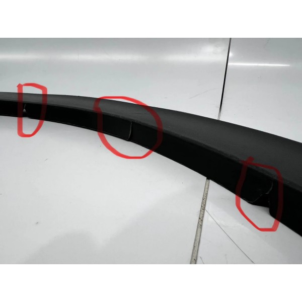 Moldura Paralama Dian. Dir. Volkswagen Saveiro 2017 A 2021