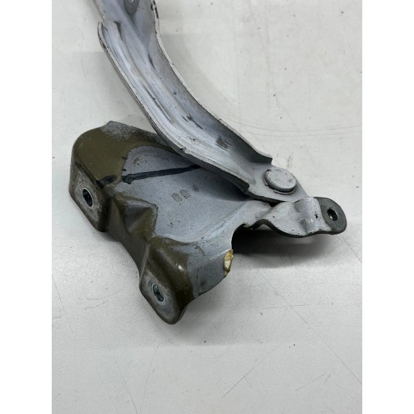 Dobradiça Do Capô Esquerdo Chevrolet Tracker 2012 A 2016