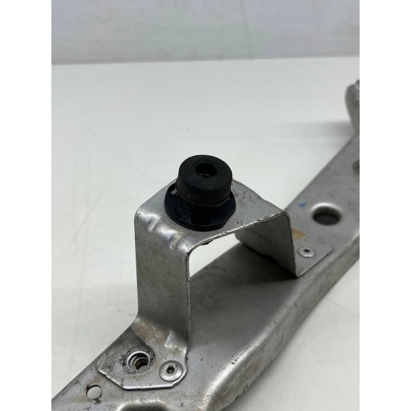 Suporte Superior Farol Direito Renault Fluence 2011 A 2019