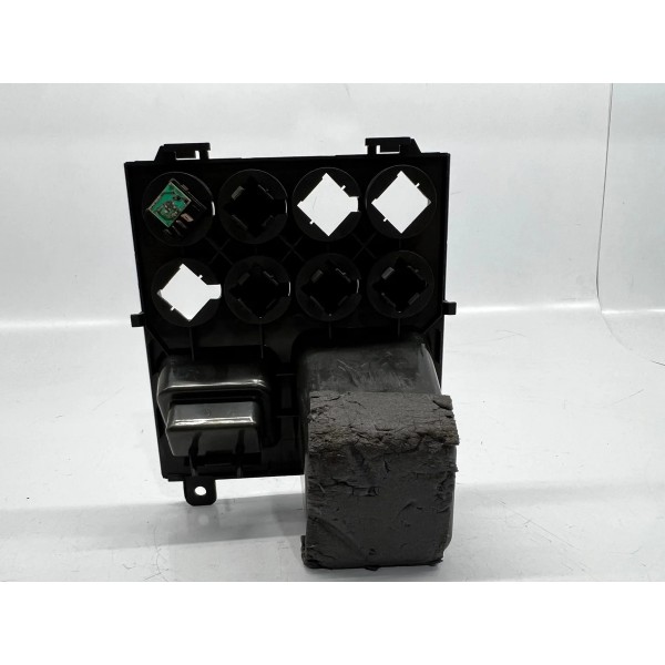 Moldura Central Botão Alerta Iveco Daily 2011