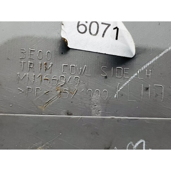 Soleira Inferior Esquerda L200 Triton Mitsubishi 2008 A 2016