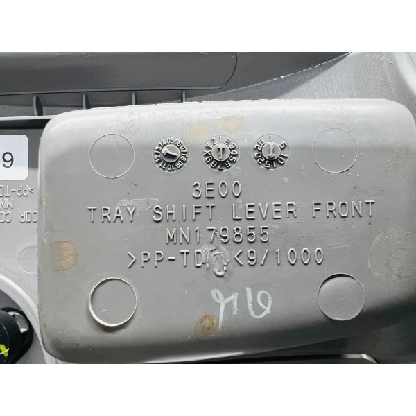 Console Central L200 Triton Mitsubishi 2007 A 2012 Mn179793